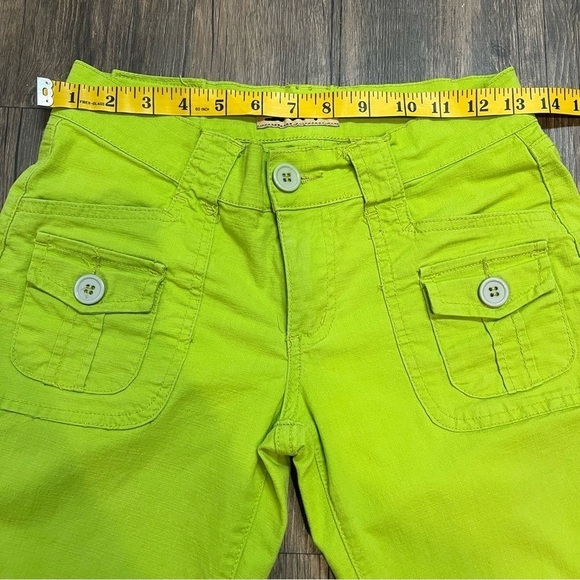 Women’s Bright Green Relax Fit Bell Bottoms Pants With Back Pockets Size EUR 42 - Picture 4 of 12